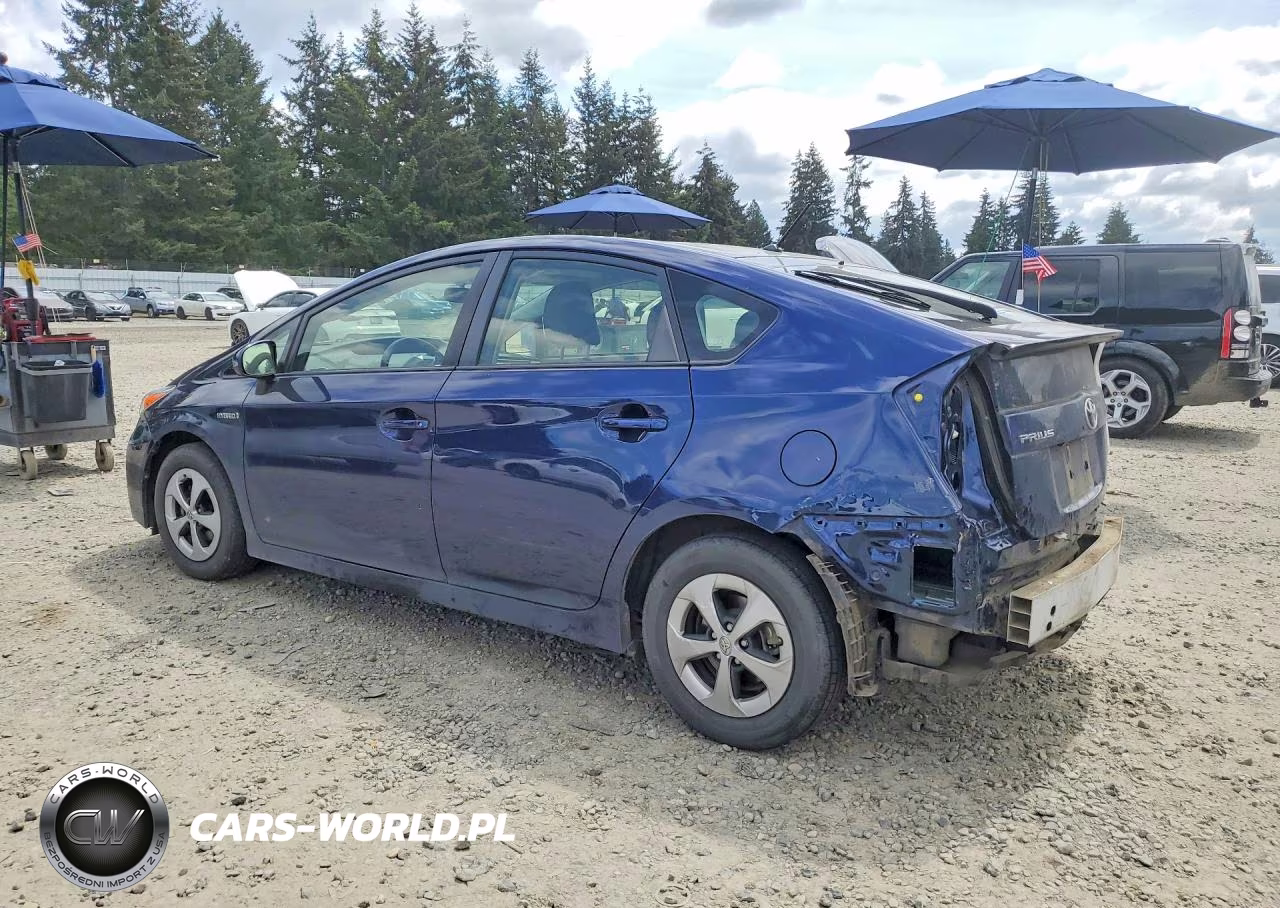 2015 Toyota Prius Two VIN:JTDKN3DU0F0483927 - 2