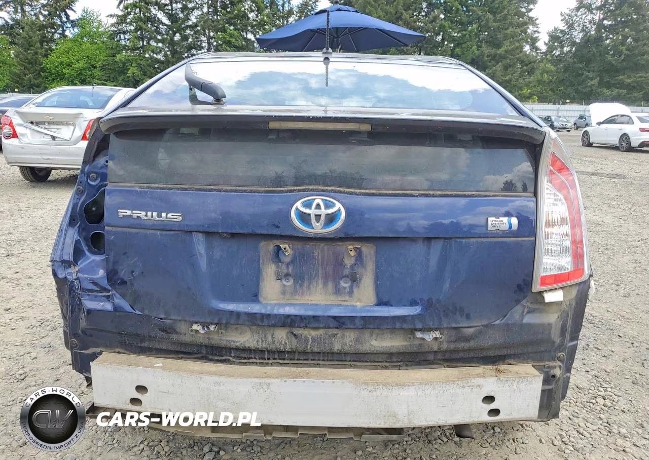 2015 Toyota Prius Two VIN:JTDKN3DU0F0483927 - 6