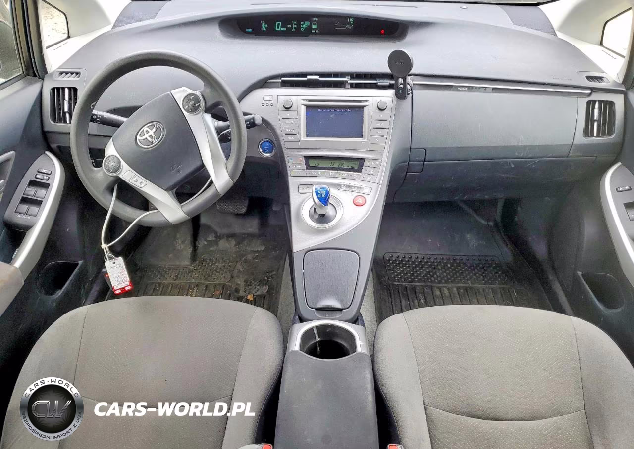 2015 Toyota Prius Two VIN:JTDKN3DU0F0483927 - 8