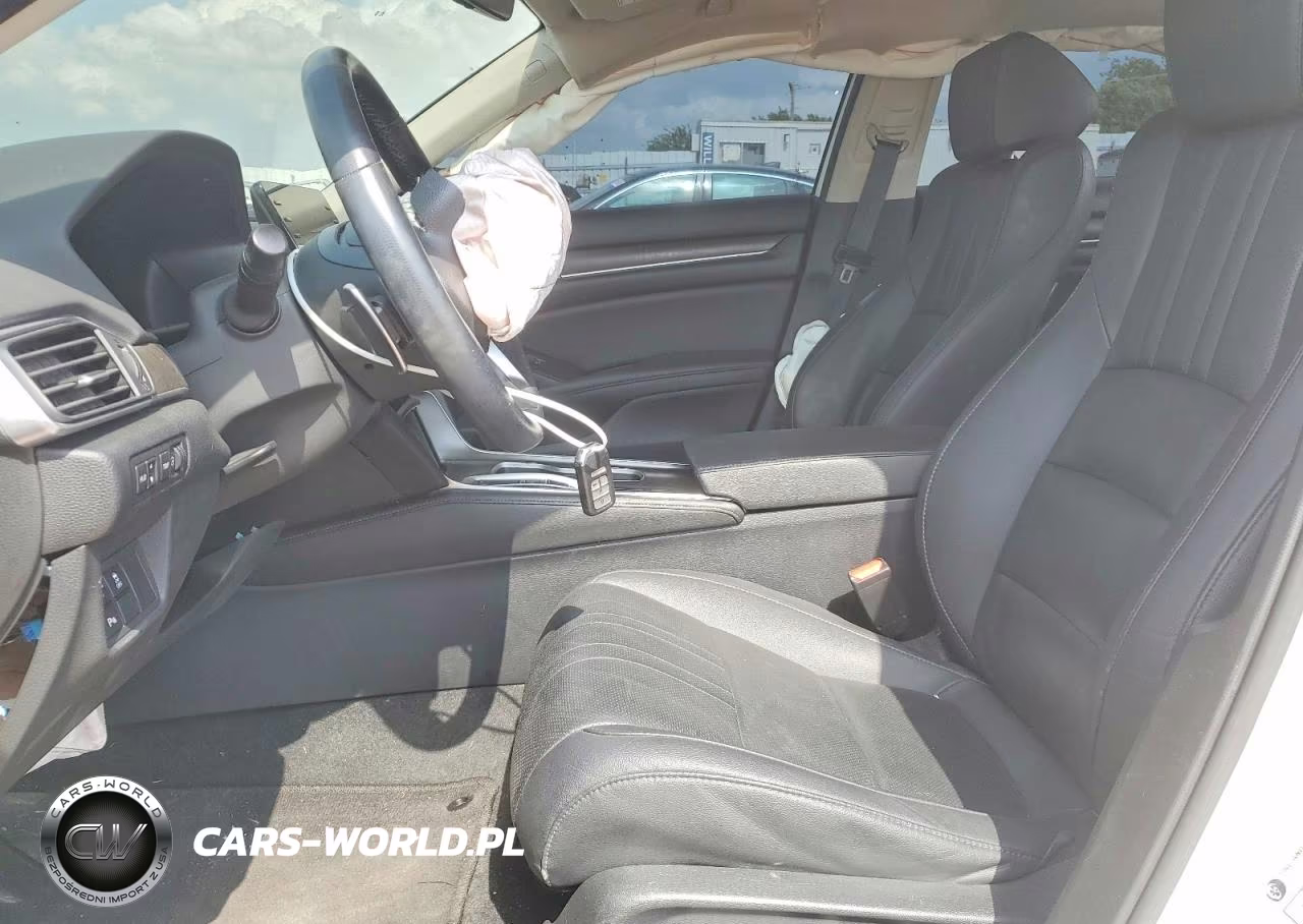 2020 Honda Accord Touring VIN:1HGCV2F90LA007899 - 7