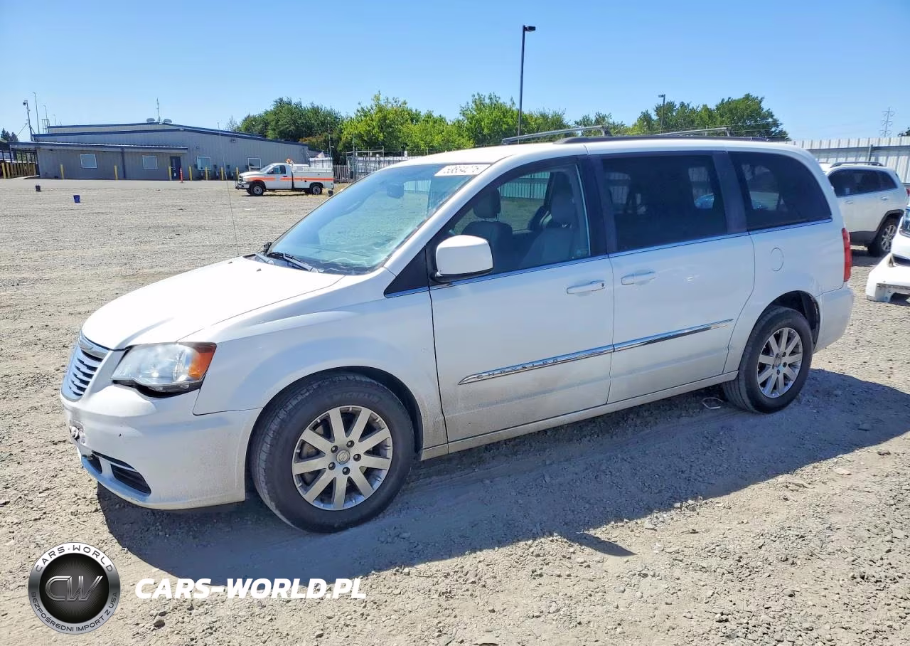 2015 Chrysler Town & Country Touring