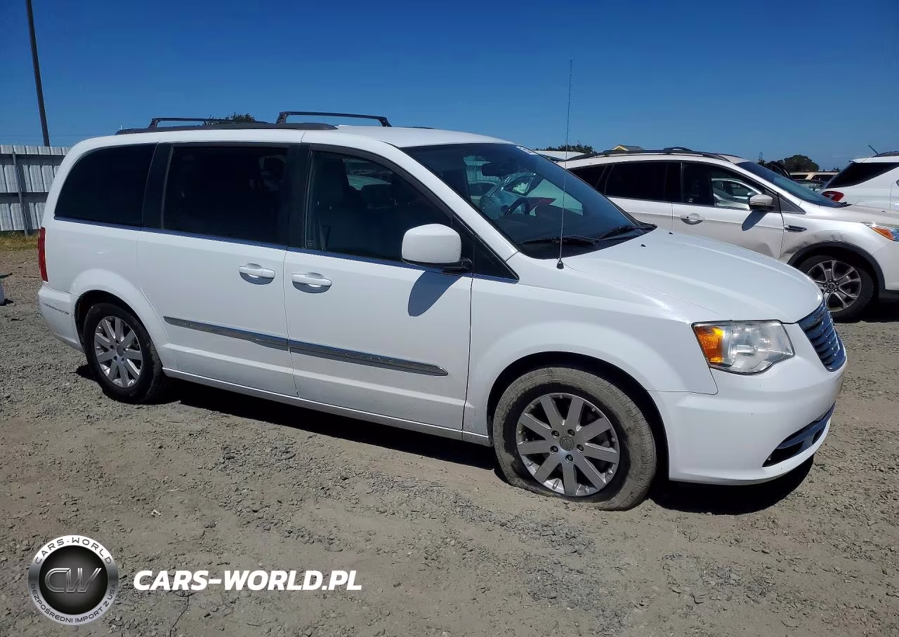 2015 Chrysler Town & Country Touring VIN:2C4RC1BG8FR626537 - 4