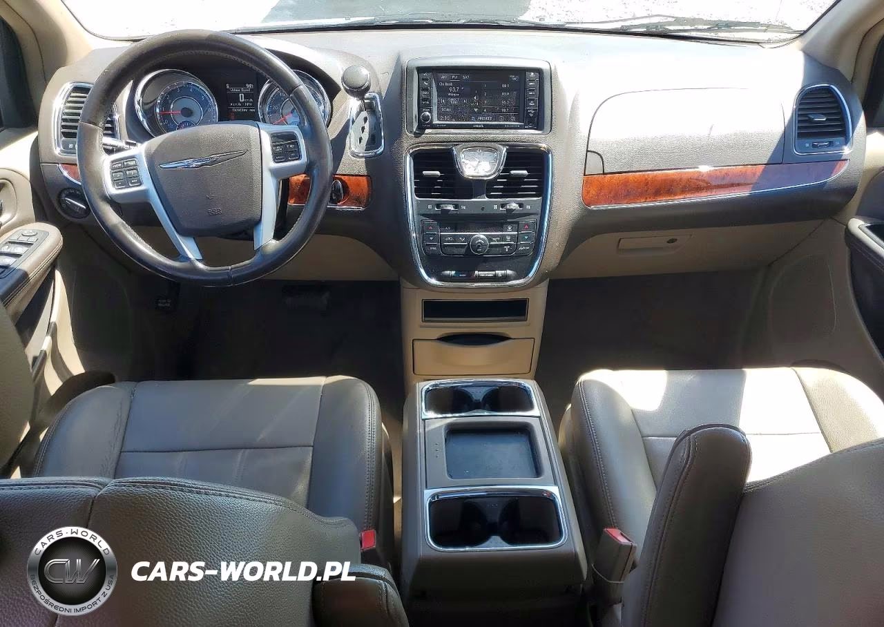2015 Chrysler Town & Country Touring VIN:2C4RC1BG8FR626537 - 8