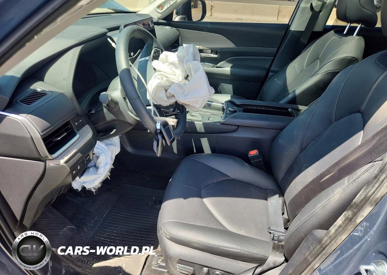 2026 Toyota Grand Highlander Platinum VIN:5TDAAAB53TS120456 - 7