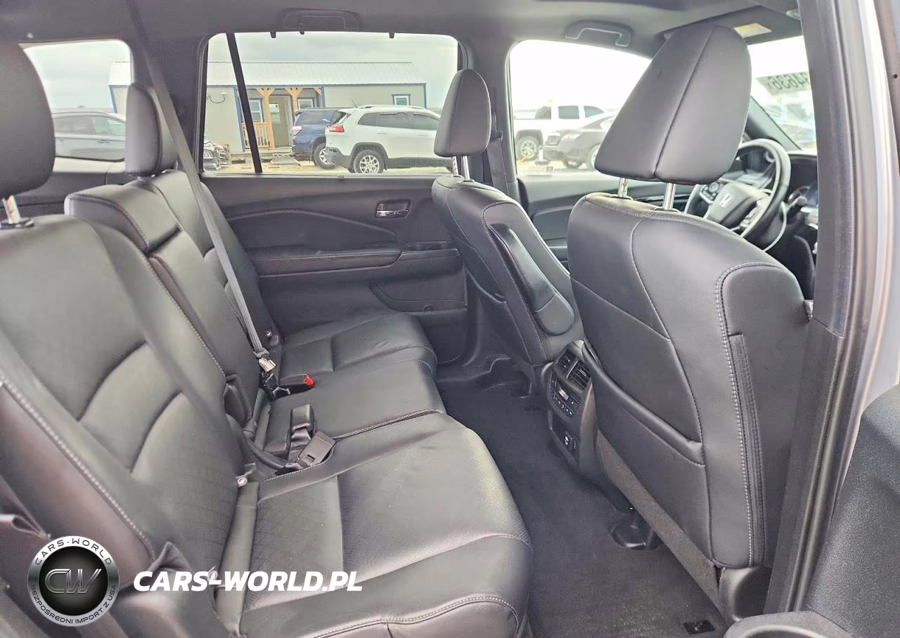 2020 Honda Passport Elite VIN:5FNYF8H02LB006621 - 10
