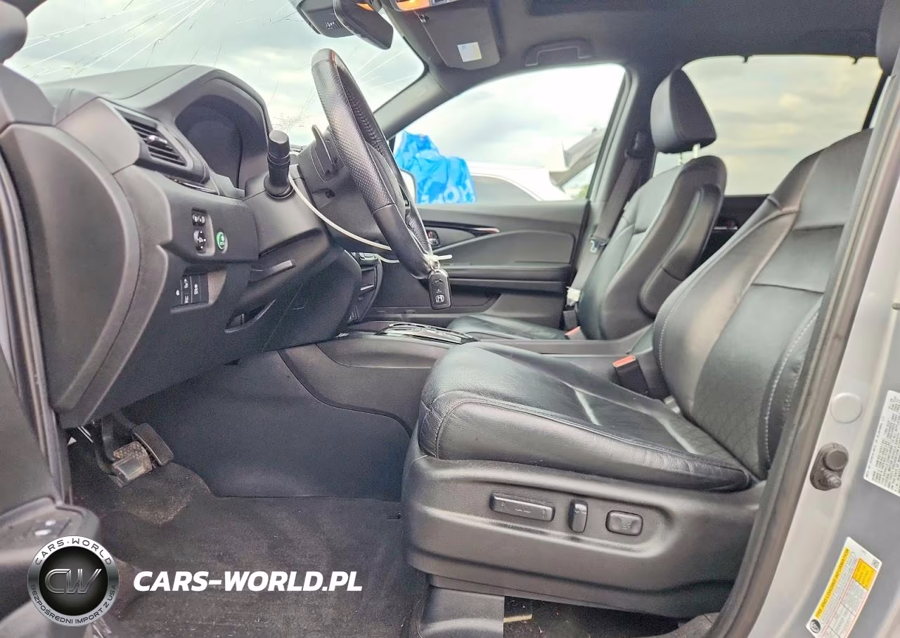 2020 Honda Passport Elite VIN:5FNYF8H02LB006621 - 7