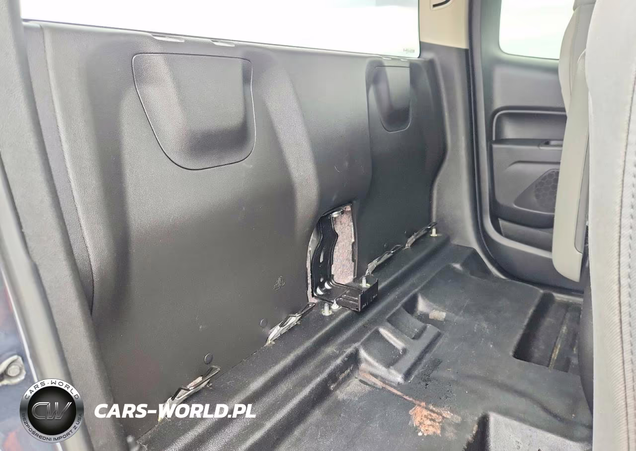 2019 Chevrolet Colorado VIN:1GCHSBEA6K1239141 - 10