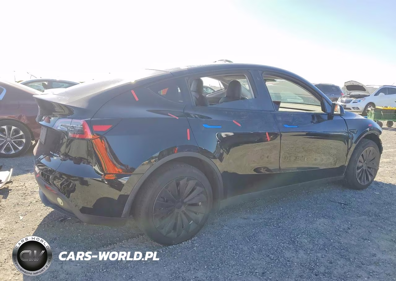 2020 Tesla Model Y VIN:5YJYGDEE4LF044339 - 3