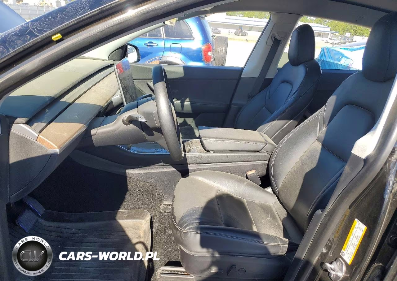 2020 Tesla Model Y VIN:5YJYGDEE4LF044339 - 7