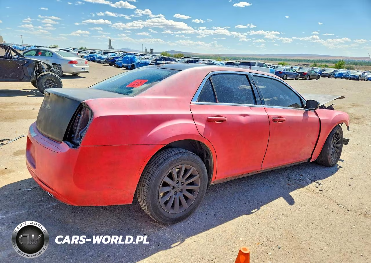 2016 Chrysler 300 Limited VIN:2C3CCAAG3GH141936 - 3