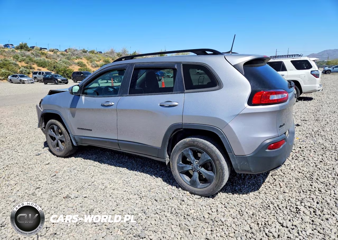 2016 Jeep Cherokee Latitude VIN:1C4PJMCS9GW191540 - 2