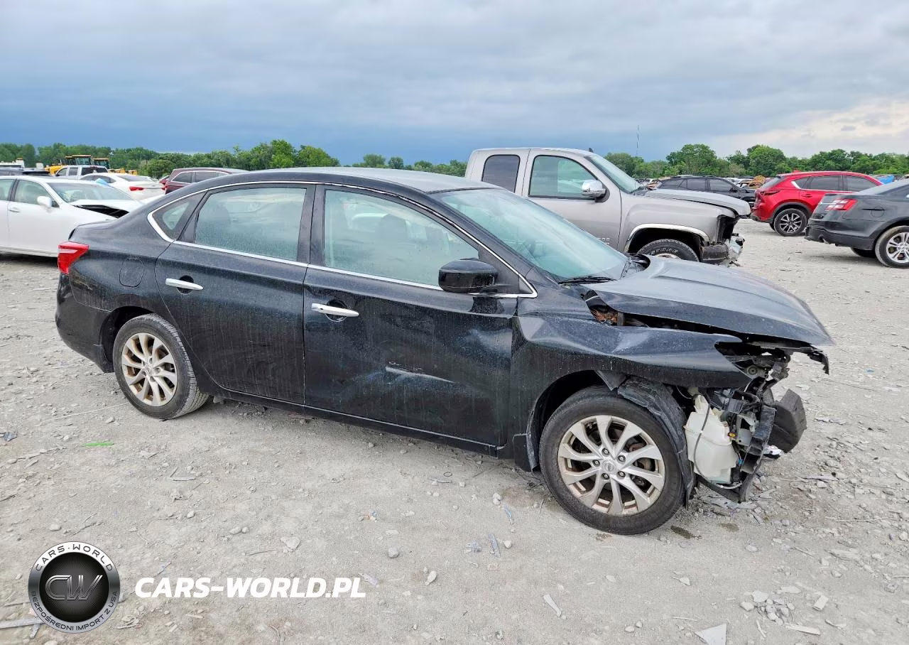 2018 Nissan Sentra Sv VIN:3N1AB7AP7JL635937 - 4