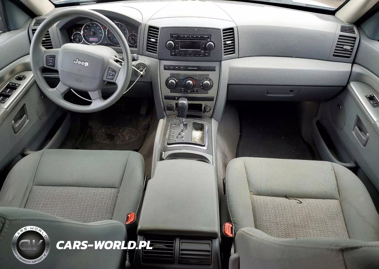 2007 Jeep Grand Cherokee Laredo VIN:1J8GR48K07C648568 - 8