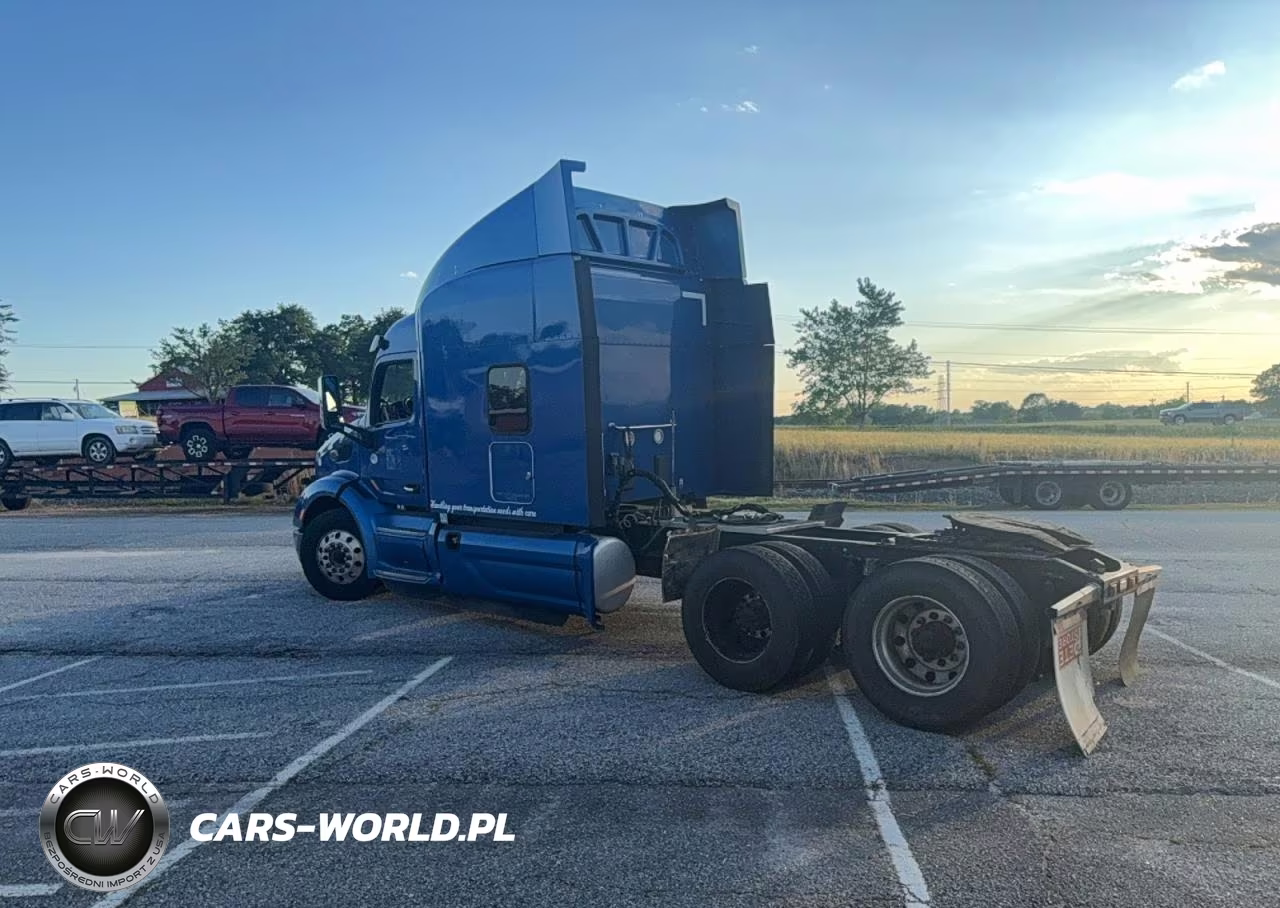 2018 Peterbilt 579 VIN:1XPBDP9X6JD487879 - 3