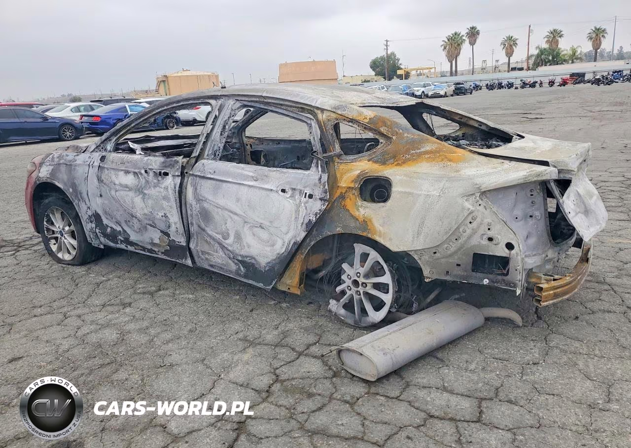 2019 Ford Fusion Se VIN:3FA6P0LU1KR221121 - 2