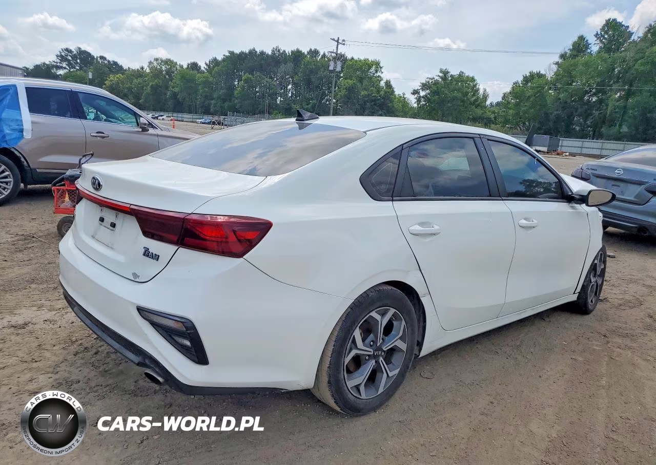 2021 Kia Forte Lxs VIN:3KPF24AD6ME266780 - 3