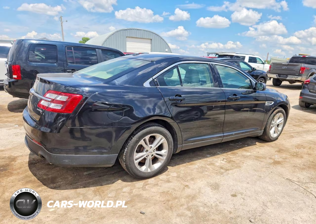 2017 Ford Taurus Se VIN:1FAHP2D84HG111587 - 3