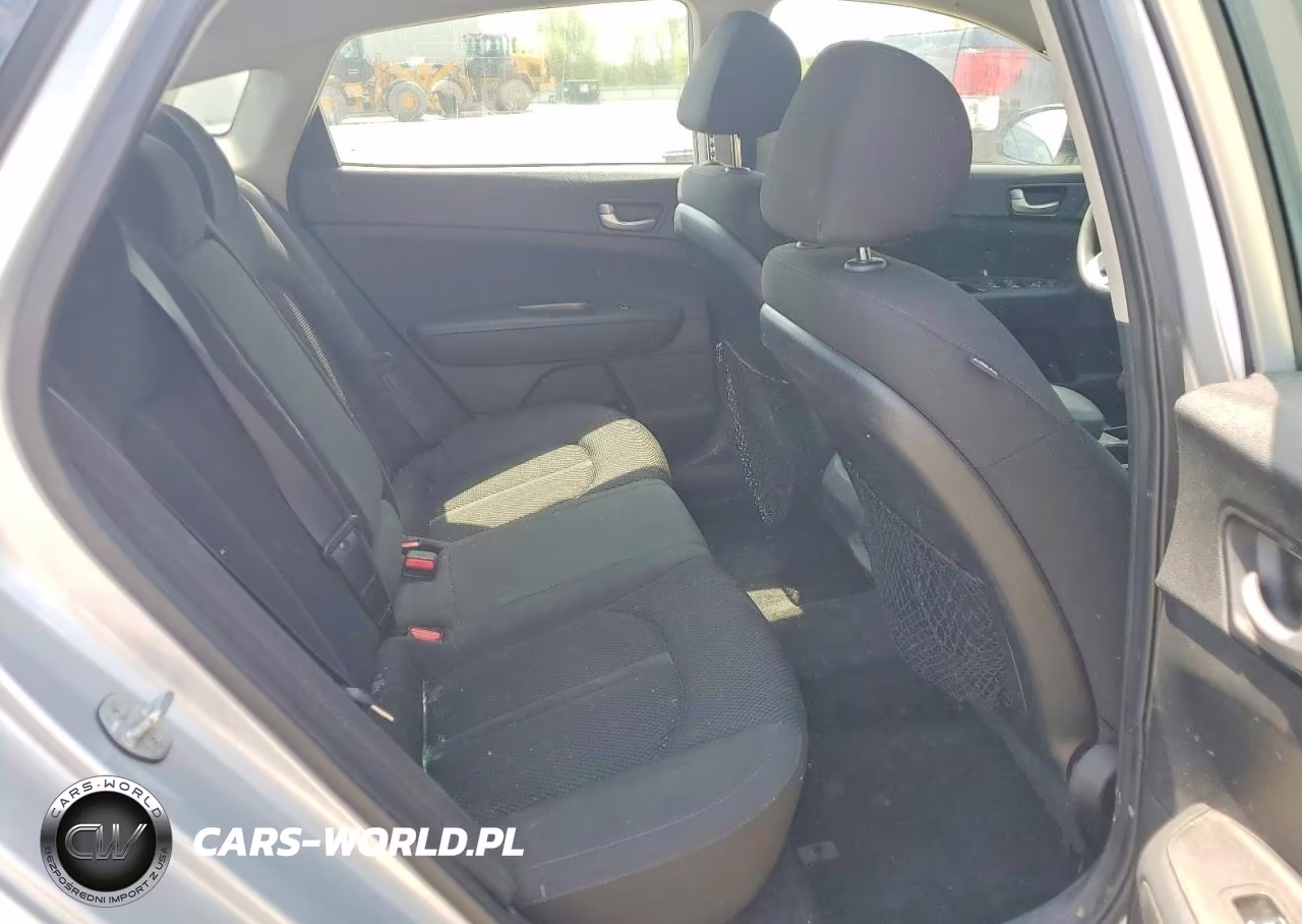 2019 Kia Optima Lx VIN:5XXGT4L34KG347352 - 10
