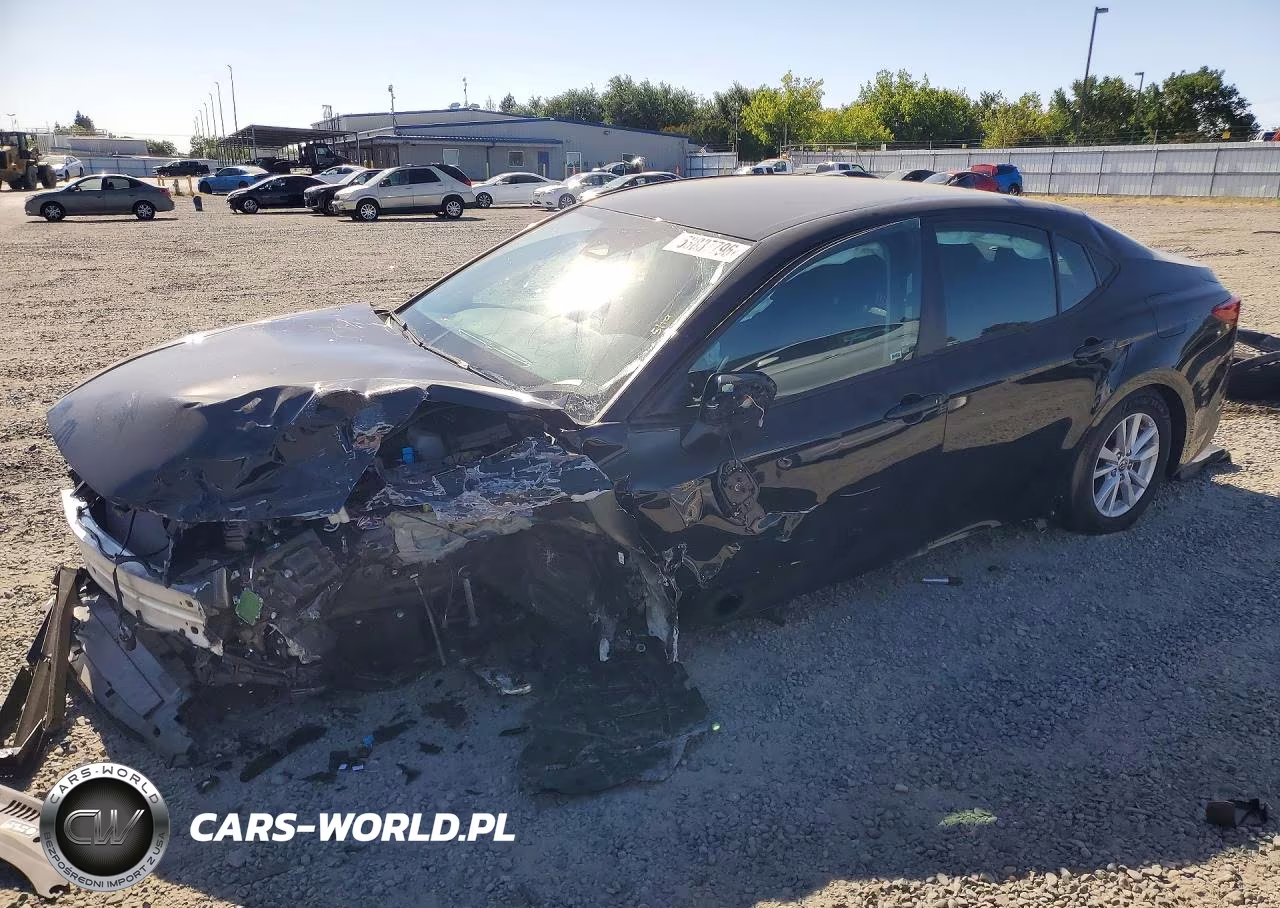 2026 Toyota Camry Le – zdjęcie 1 z 13