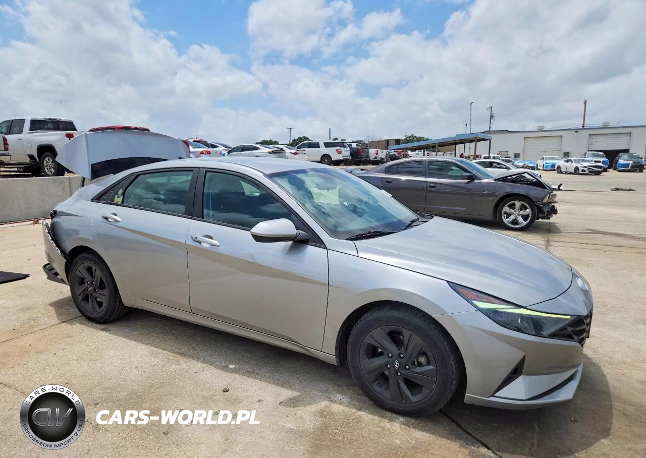 2025 Hyundai Elantra Sel VIN:5NPLS4AG3NH056325 - 4