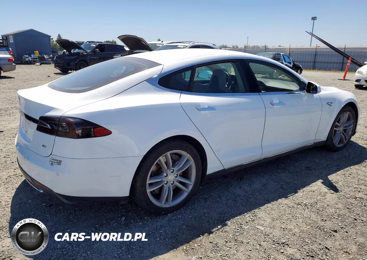 2014 Tesla Model S VIN:5YJSA1S16EFP49380 - 3