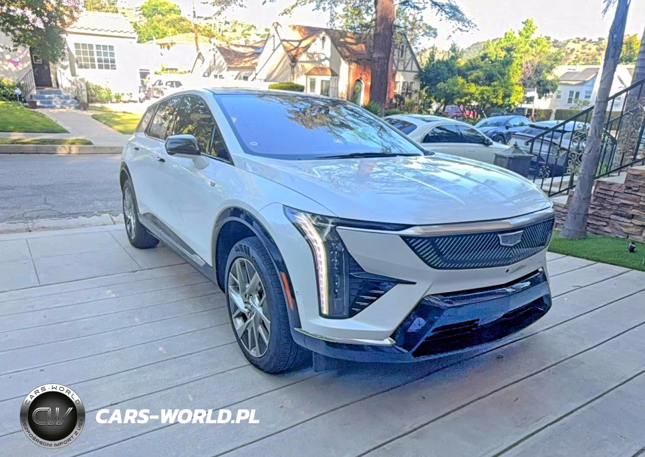 2025 Cadillac Optiq Luxury