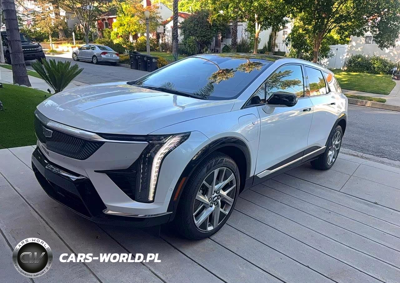 2025 Cadillac Optiq Luxury VIN:3GYK3BMR3SS224163 - 2