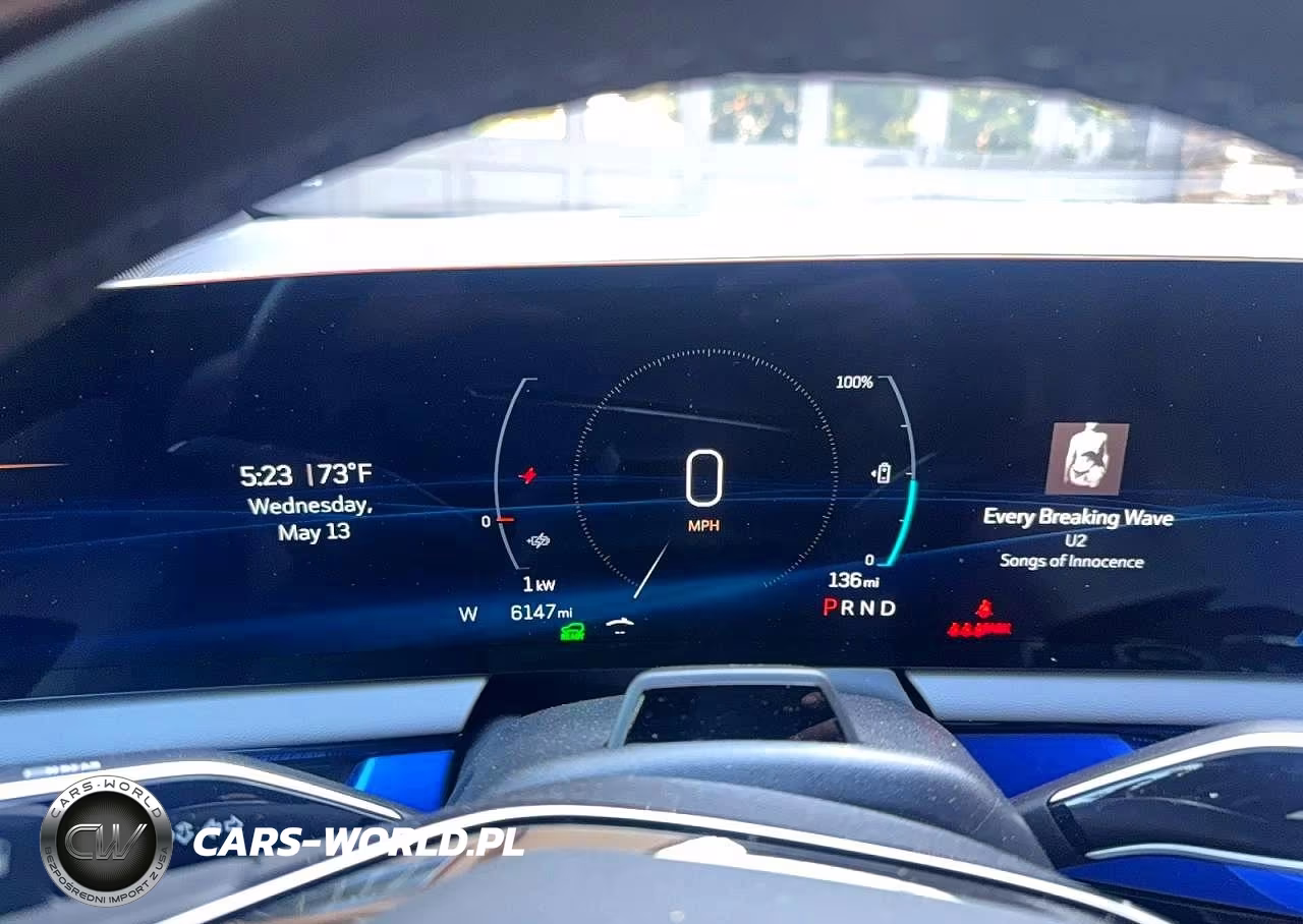 2025 Cadillac Optiq Luxury VIN:3GYK3BMR3SS224163 - 8