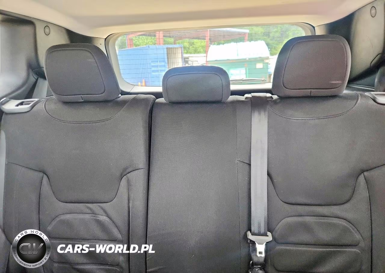 2017 Jeep Renegade Latitude VIN:ZACCJABB4HPE64655 - 10