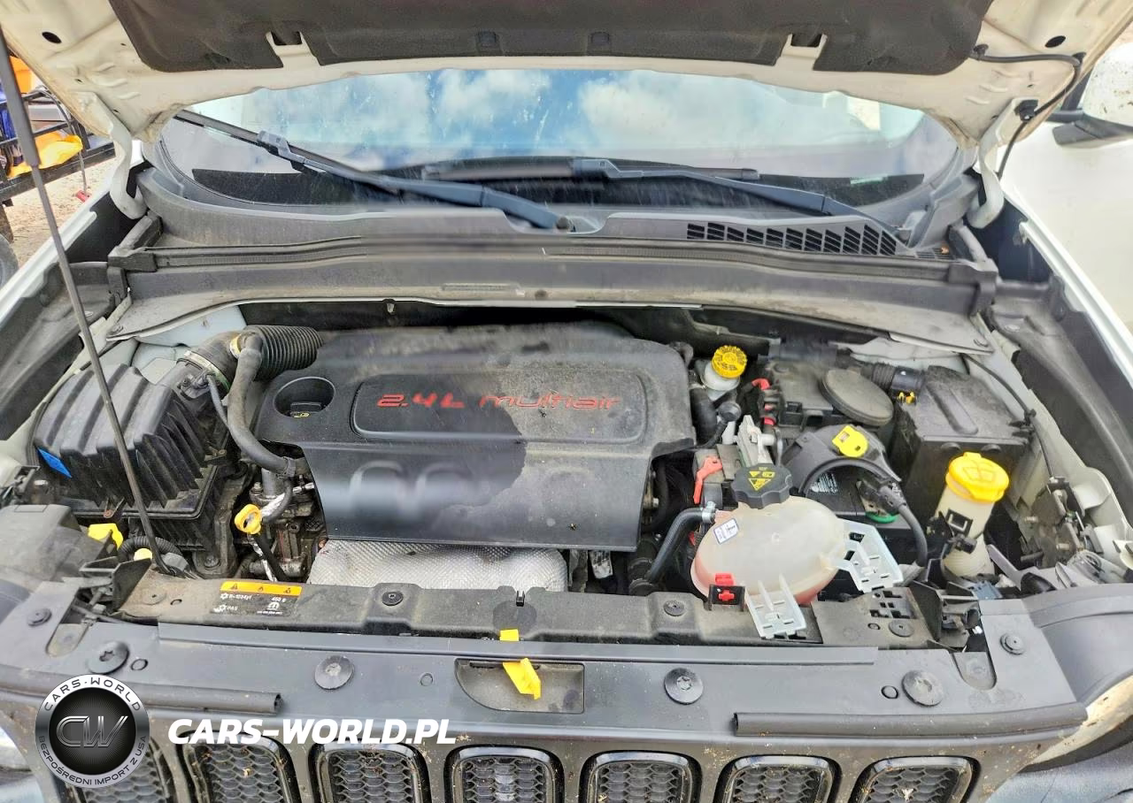 2017 Jeep Renegade Latitude VIN:ZACCJABB4HPE64655 - 12