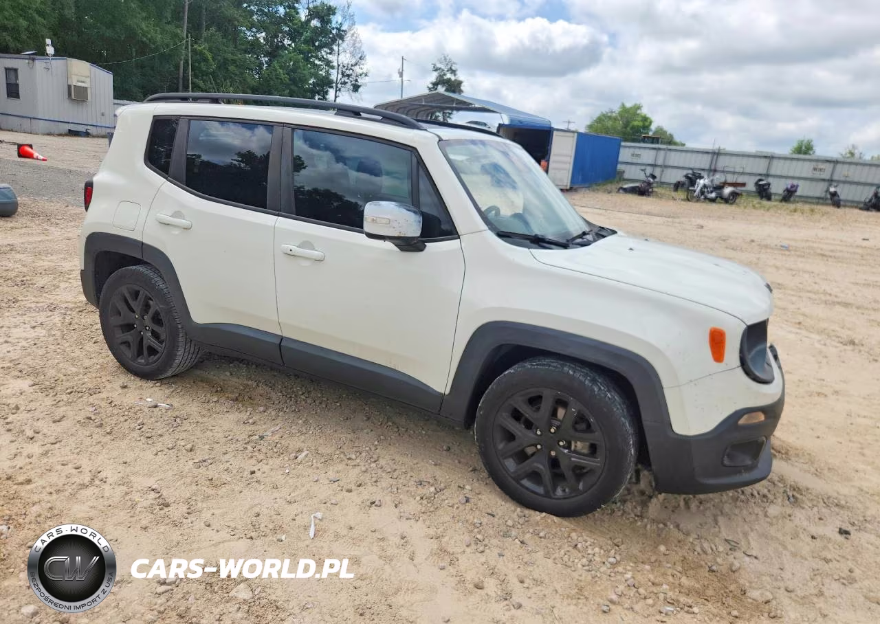2017 Jeep Renegade Latitude VIN:ZACCJABB4HPE64655 - 4