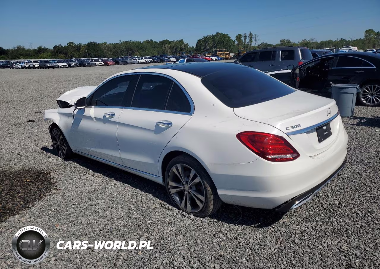2017 Mercedes-Benz C 300 4Matic VIN:55SWF4KB7HU182984 - 2
