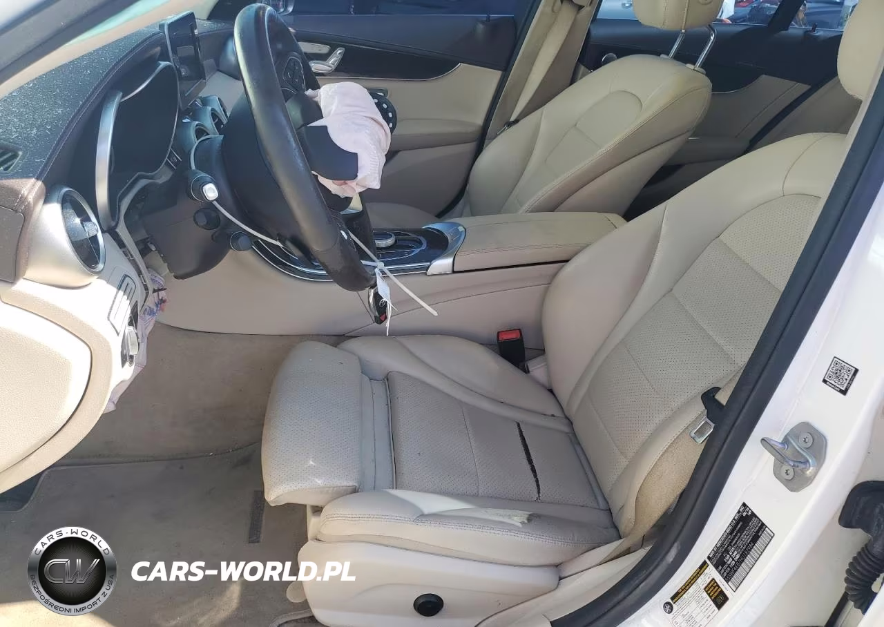 2017 Mercedes-Benz C 300 4Matic VIN:55SWF4KB7HU182984 - 7