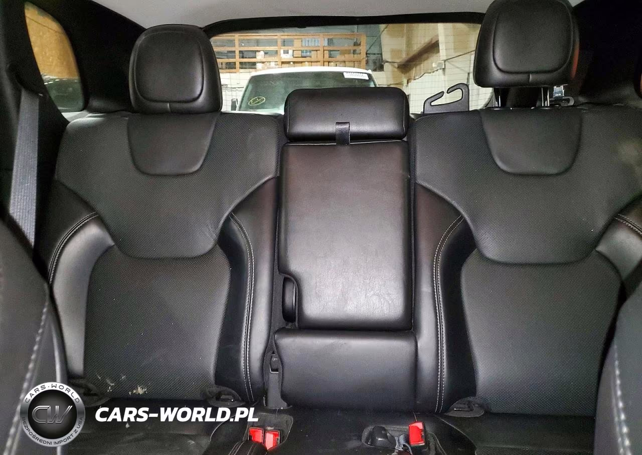 2021 Jeep Cherokee Latitude Lux VIN:1C4PJMMX0MD175938 - 10
