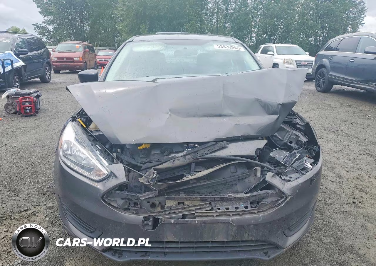 2016 Ford Focus S VIN:1FADP3E25GL203649 - 5