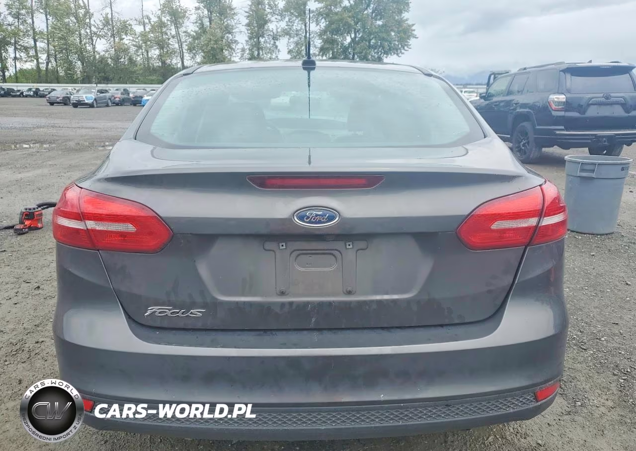 2016 Ford Focus S VIN:1FADP3E25GL203649 - 6