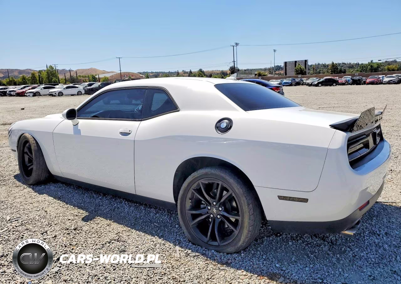 2018 Dodge Challenger Sxt VIN:2C3CDZAG8JH171307 - 2