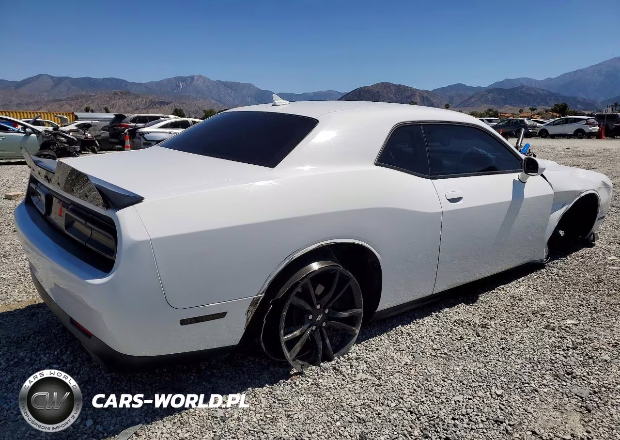 2018 Dodge Challenger Sxt VIN:2C3CDZAG8JH171307 - 3