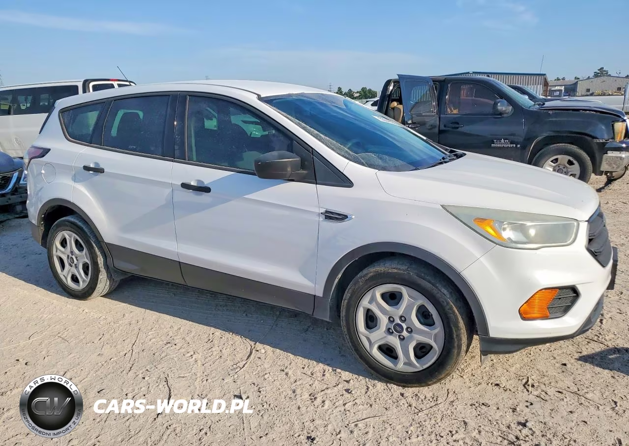 2017 Ford Escape S VIN:1FMCU0F70HUC00429 - 4