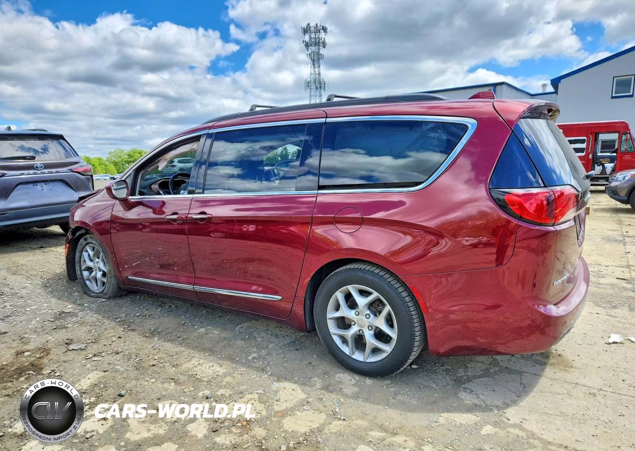 2017 Chrysler Pacifica Touring L VIN:2C4RC1BG1HR510857 - 2