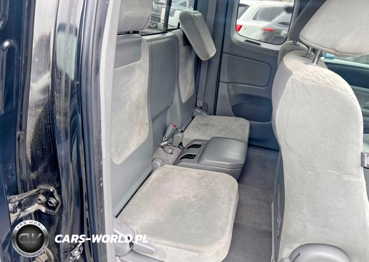 2010 Toyota Tacoma Access Cab VIN:5TEUX4EN5AZ744011 - 10