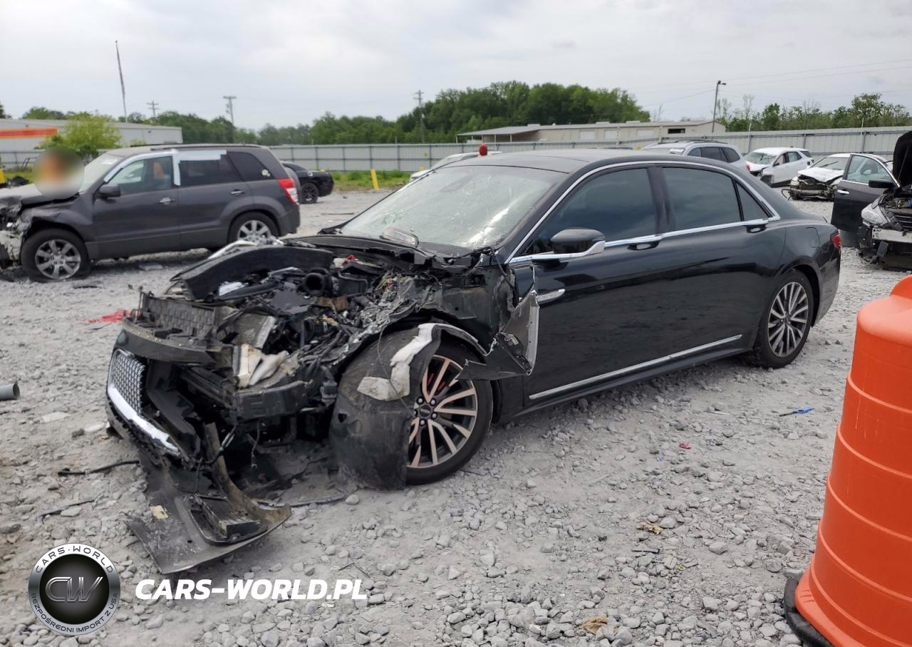 2018 Lincoln Continental Select
