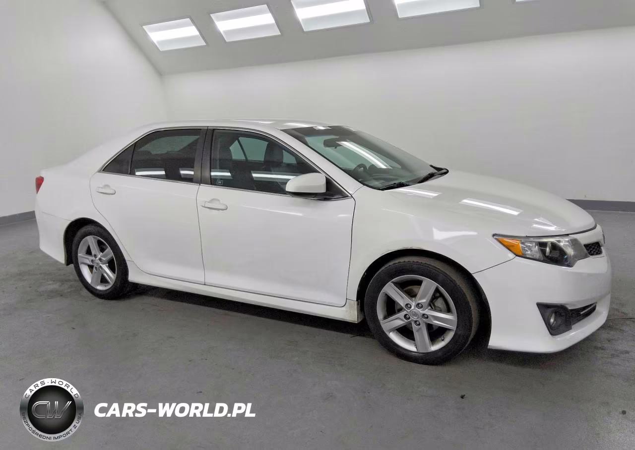 2013 Toyota Camry Se VIN:4T1BF1FK6DU245448 - 4