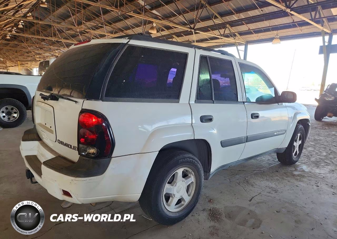 2004 Chevrolet Trailblazer Ls VIN:1GNDS13S842357345 - 3
