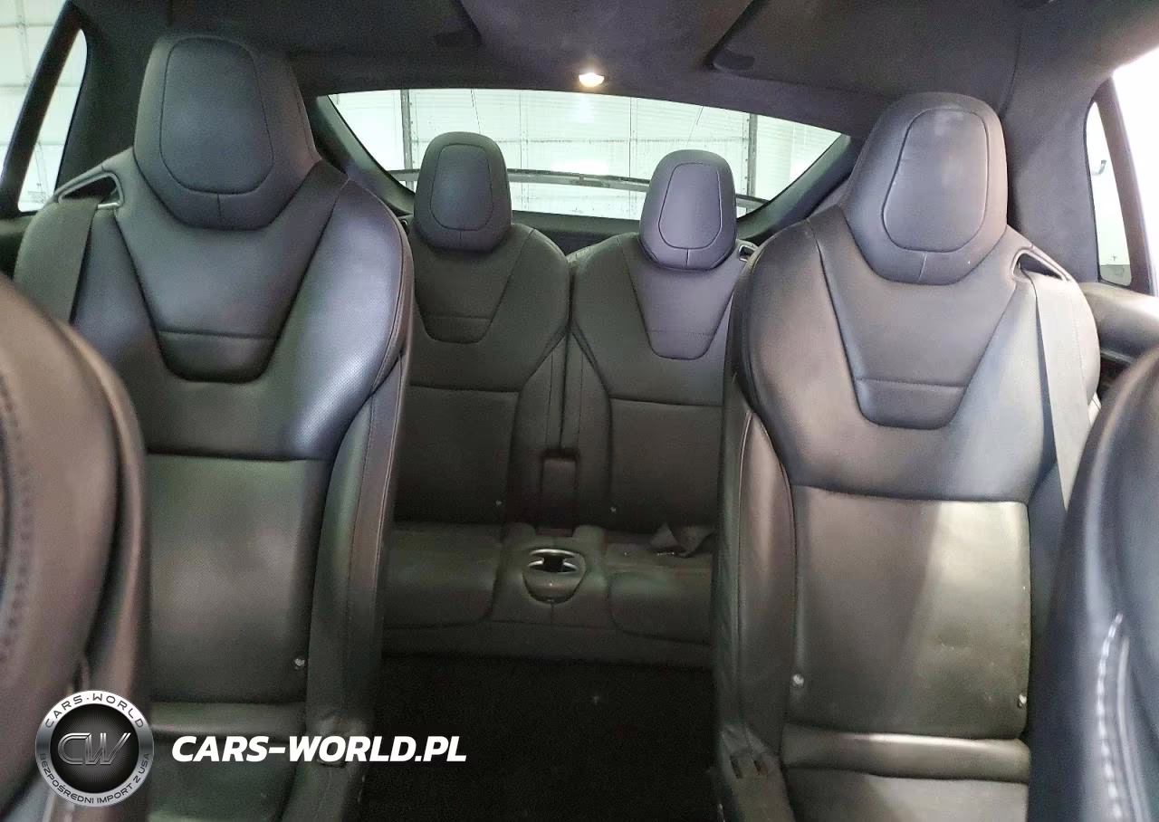 2016 Tesla Model X VIN:5YJXCBE20GF008395 - 10