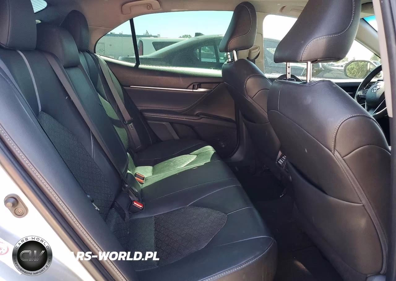 2018 Toyota Camry Xse V6 VIN:4T1BZ1HK0JU010625 - 10