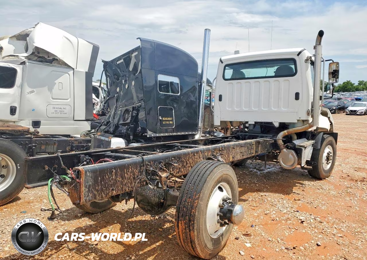 2023 Freightliner 108Sd Truck Cab And Chassis VIN:3ALAG5FE1PDUB1828 - 4