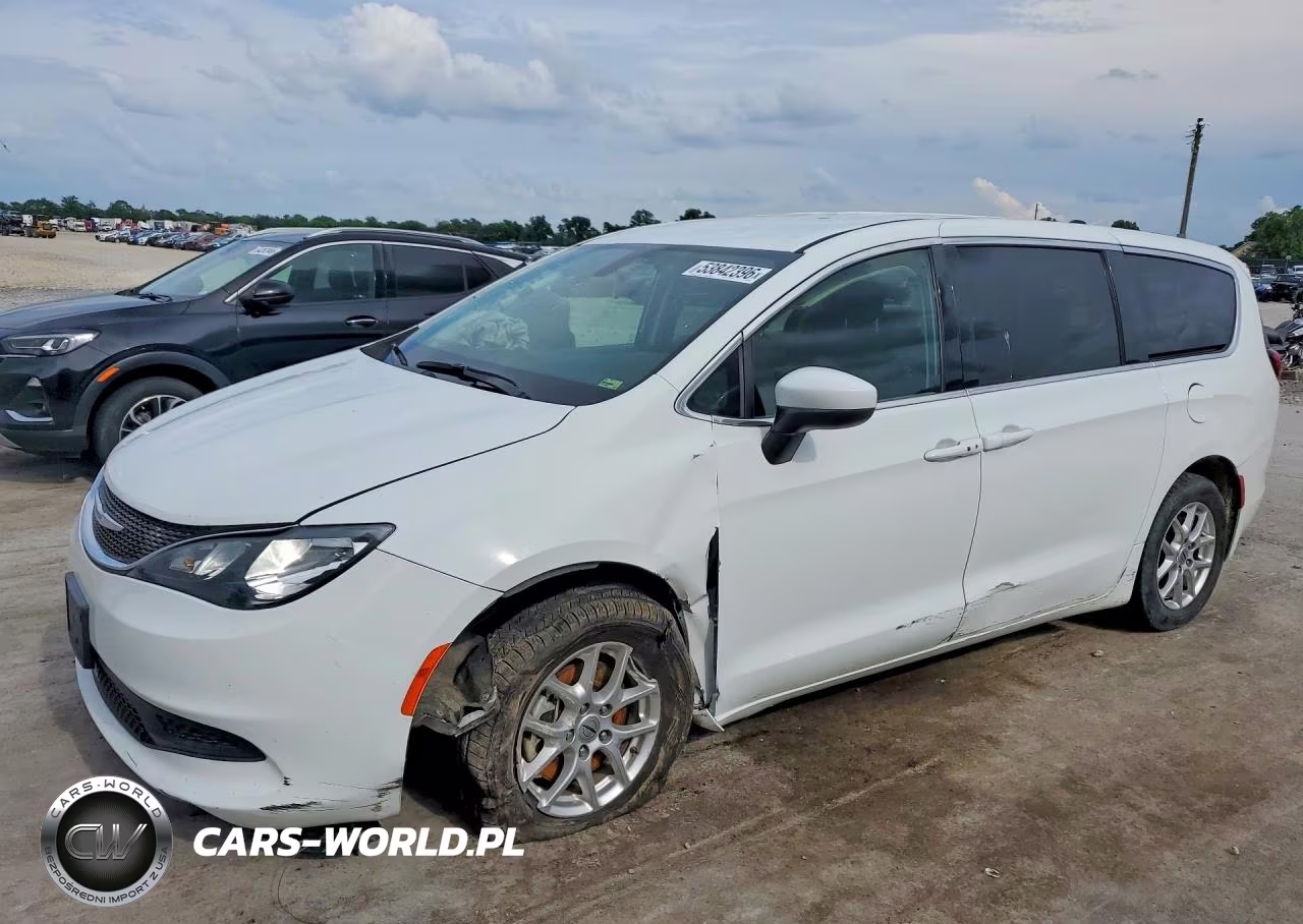 2021 Chrysler Voyager Lx