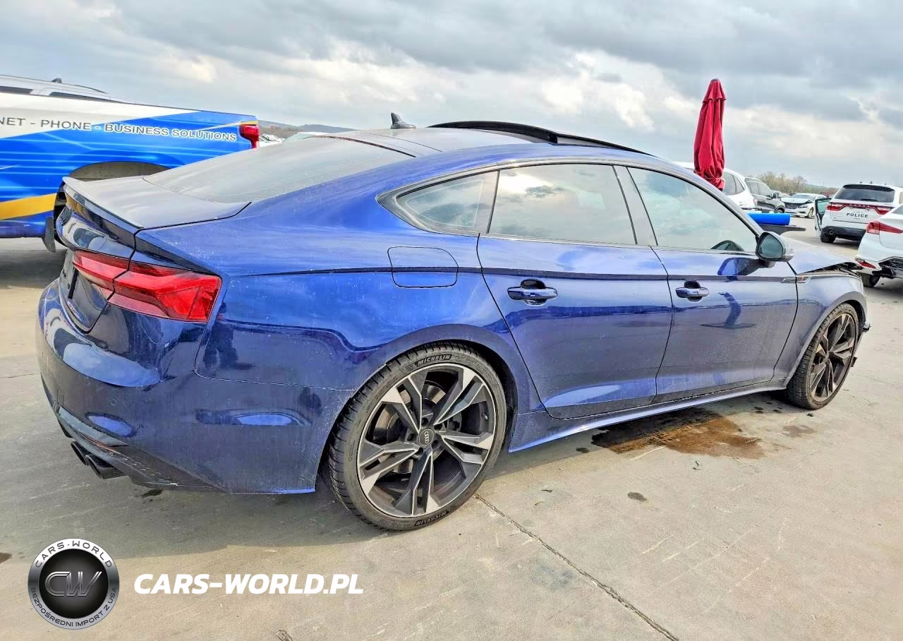 2024 Audi S5 Premium Plus VIN:WAUC4CF51RA122716 - 3