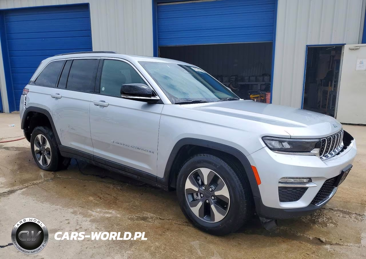 2025 Jeep Grand Cherokee 4Xe VIN:1C4RJYB69S8700933 - 4